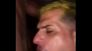 Fui conhecer o interior do RJ e acabei mamando gostoso esse ind&iacute;gena dotado e grosso