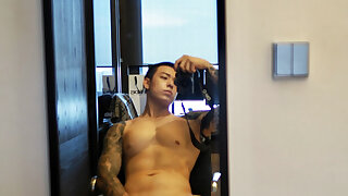 9 Singaporean hottie Titus Low