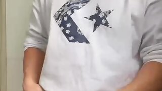 282 Asian Bodybuilder plays with his ass