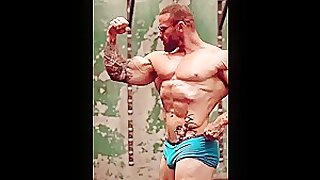 Shredded Muscle Stud, Posing