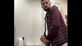 sexy daddy jerking off and nutting huge load