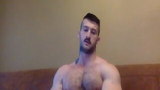 Hot Muscle boy on Cam 4